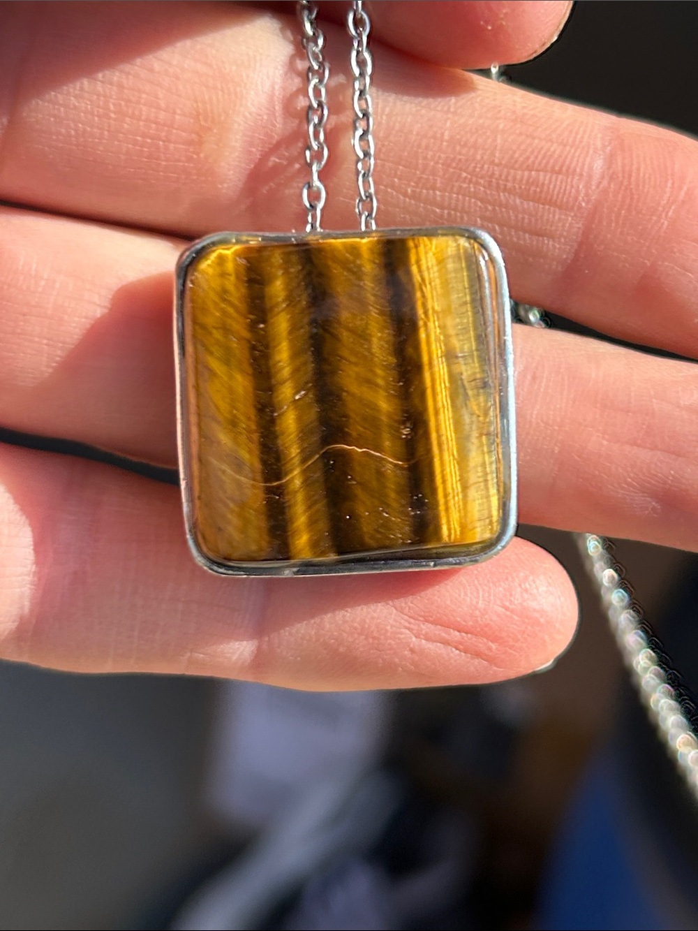 Vintage Tiger's Eye Square Pendant Necklace - Brown & Gold - Picture 6 of 6
